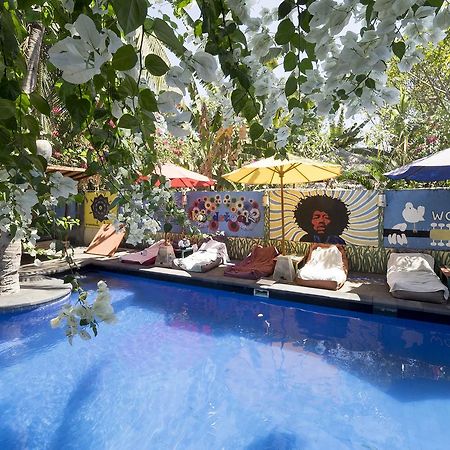 ホテルWoodstock Gili - Garden And Bungalows ギリ・トラワンガン エクステリア 写真