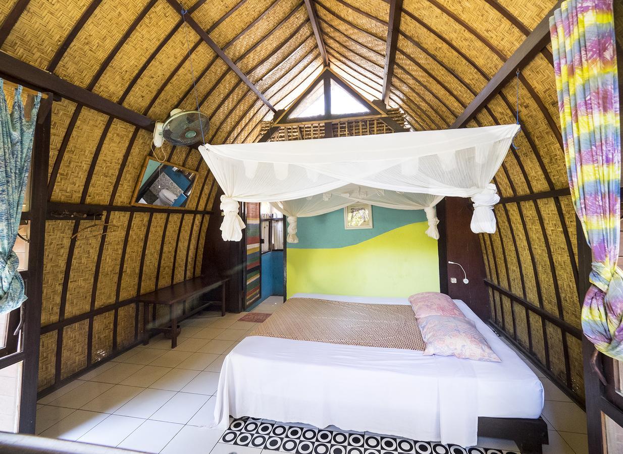 ホテルWoodstock Gili - Garden And Bungalows ギリ・トラワンガン エクステリア 写真