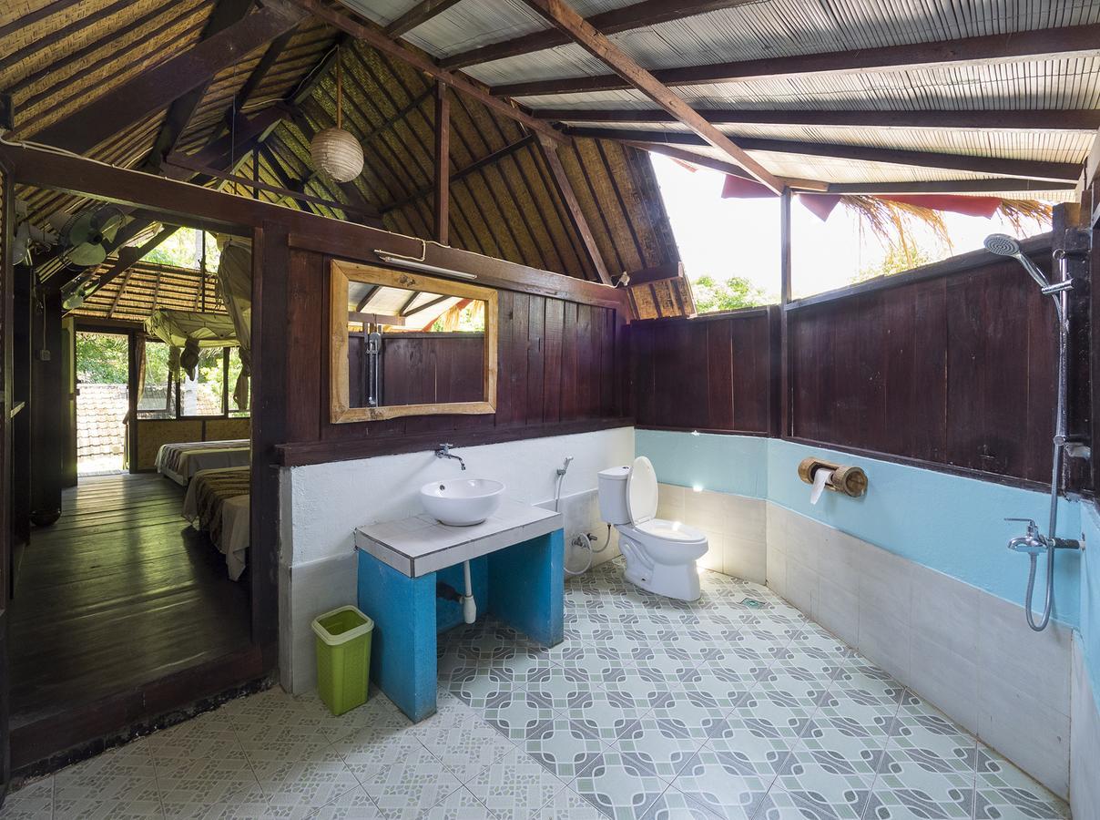 ホテルWoodstock Gili - Garden And Bungalows ギリ・トラワンガン エクステリア 写真