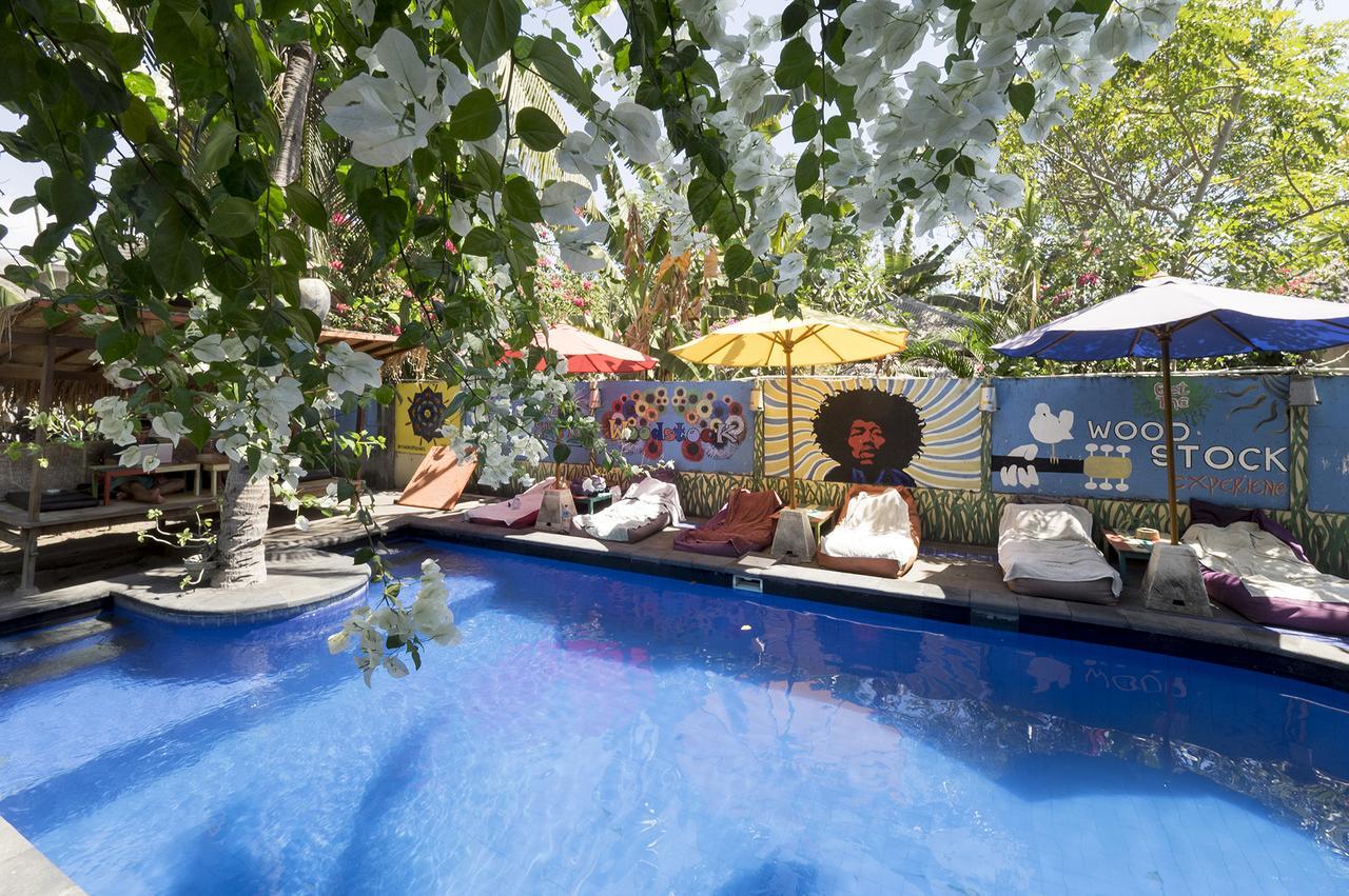 ホテルWoodstock Gili - Garden And Bungalows ギリ・トラワンガン エクステリア 写真