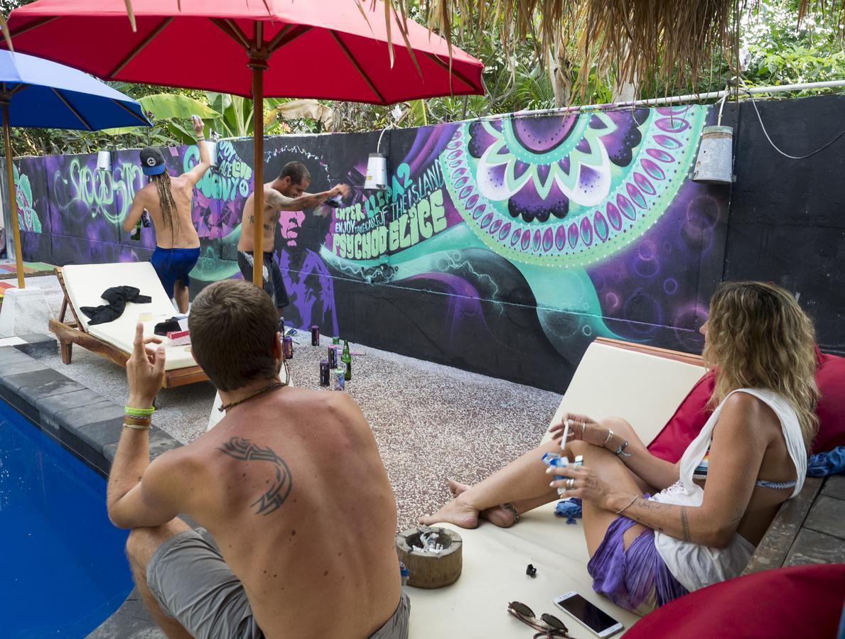 ホテルWoodstock Gili - Garden And Bungalows ギリ・トラワンガン エクステリア 写真