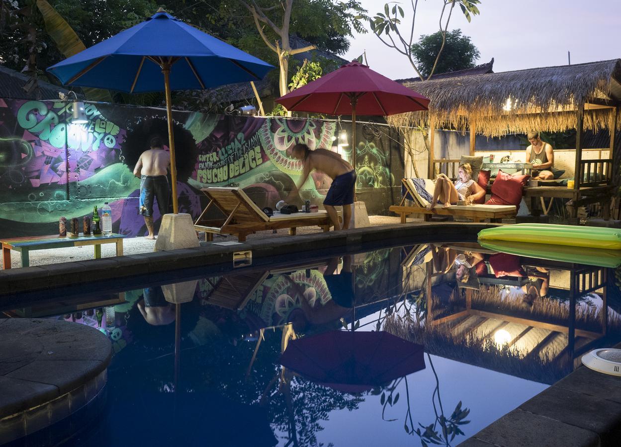 ホテルWoodstock Gili - Garden And Bungalows ギリ・トラワンガン エクステリア 写真