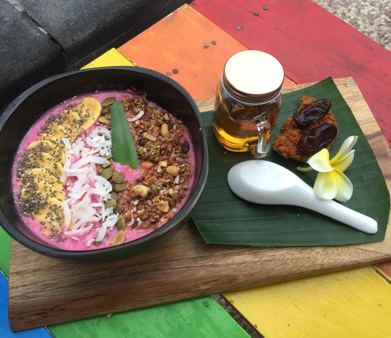 ホテルWoodstock Gili - Garden And Bungalows ギリ・トラワンガン エクステリア 写真