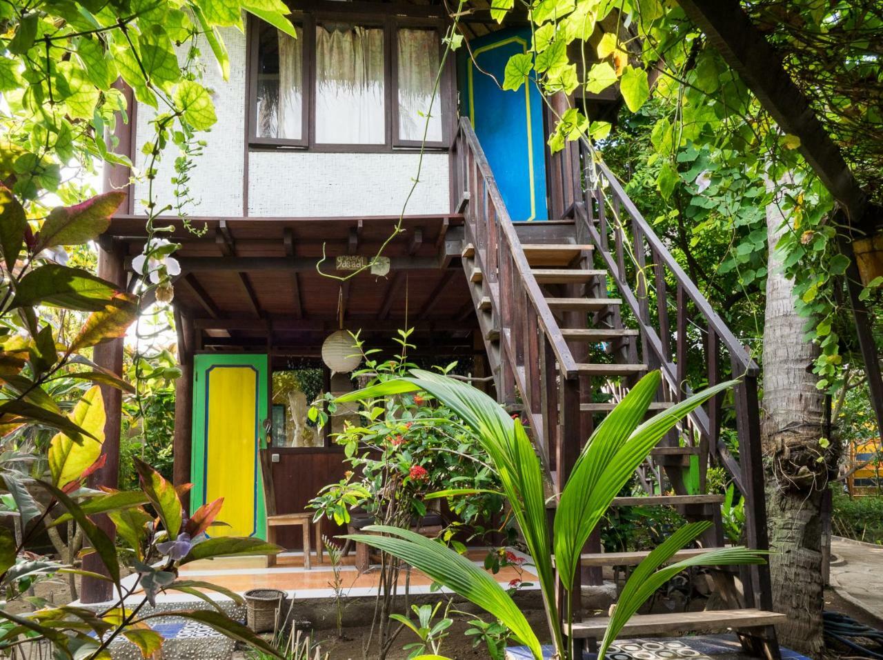 ホテルWoodstock Gili - Garden And Bungalows ギリ・トラワンガン エクステリア 写真