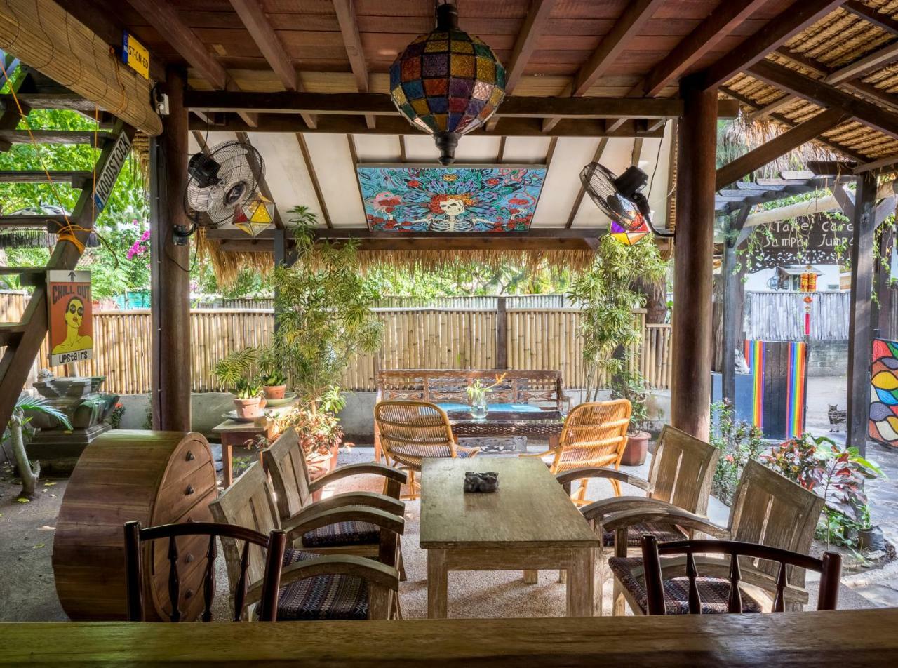 ホテルWoodstock Gili - Garden And Bungalows ギリ・トラワンガン エクステリア 写真