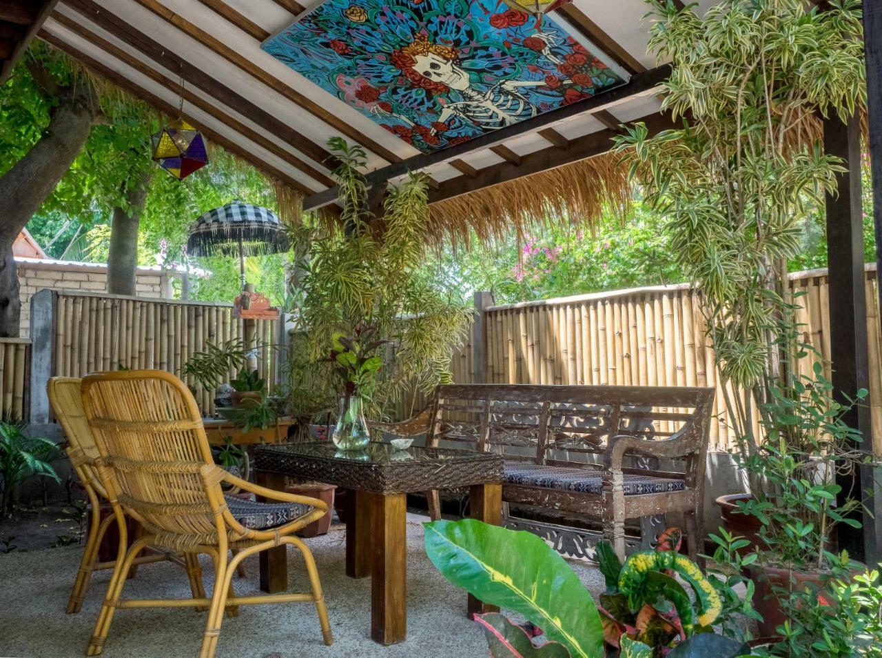 ホテルWoodstock Gili - Garden And Bungalows ギリ・トラワンガン エクステリア 写真